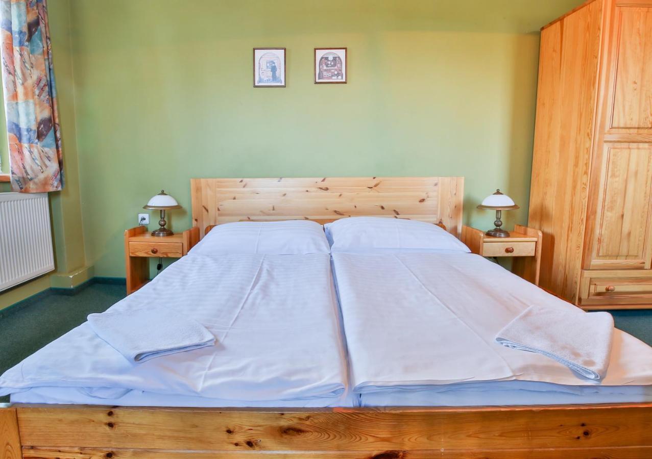Hotel Penzion Vyton à Přední Výtoň Extérieur photo